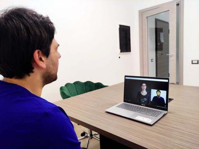 HR, è finita l’era dei cacciatori di teste: con l’avvento degli “artificial recruiter” entro il 2026 l’82% delle aziende selezionerà i talenti con l’intelligenza artificiale