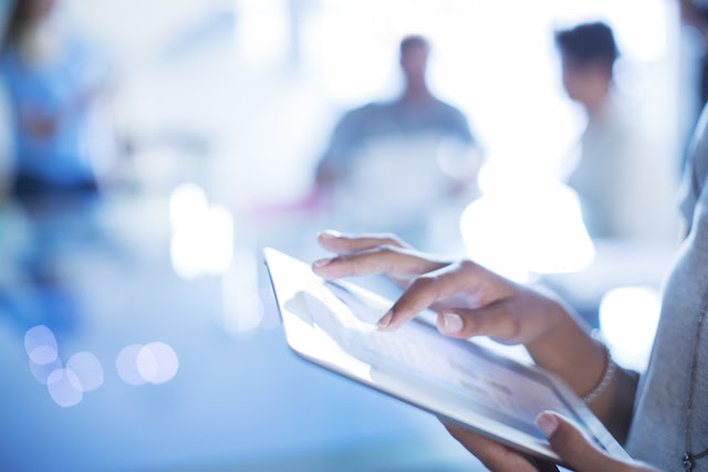 L’IA cancellerà posti di lavoro? Ecco i numeri, e cosa accadrà davvero